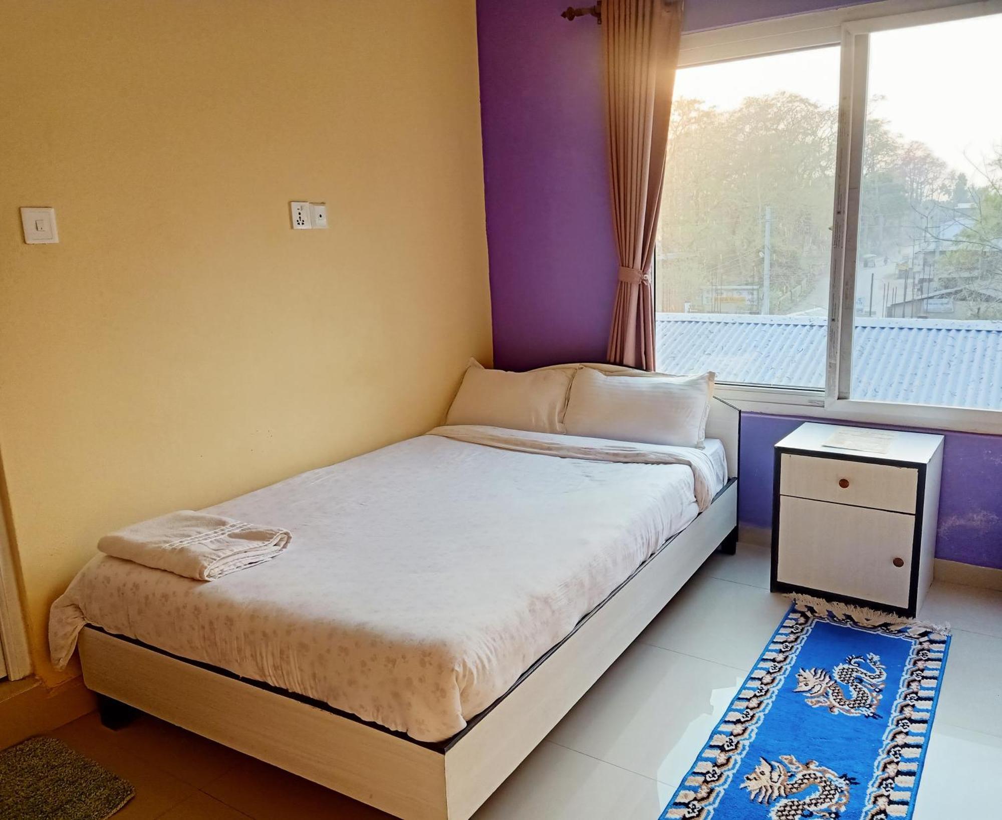 Hotel Rhinoceros-Homestay Sauraha Zimmer foto